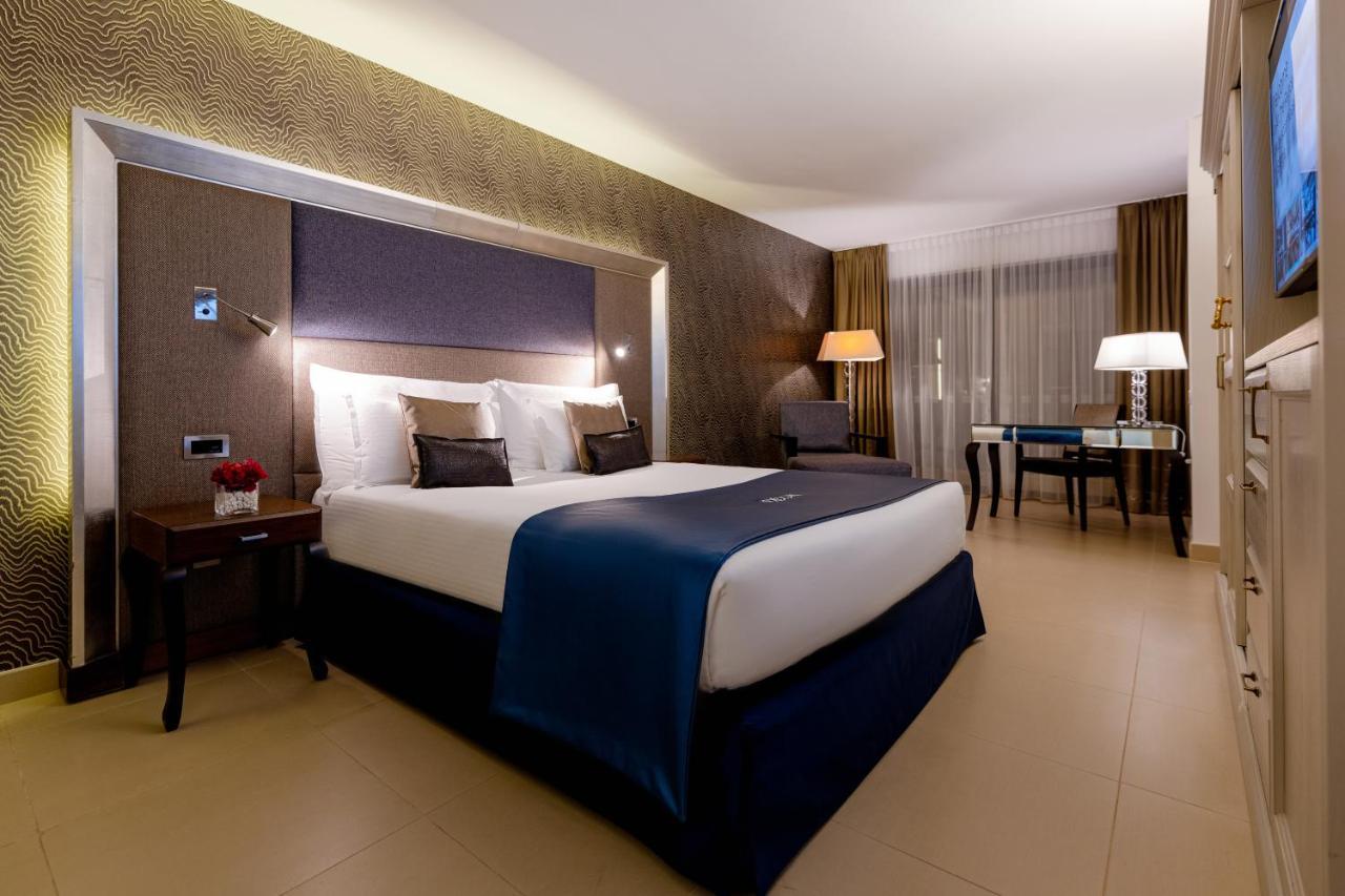 Hotel Ax The Palace 5*
